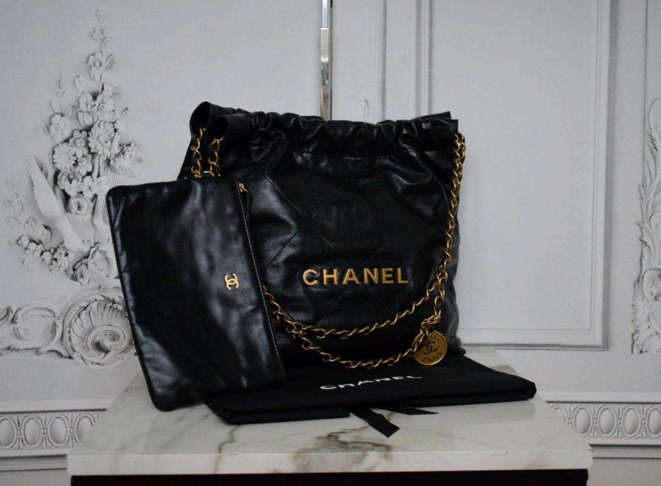 Chanel kabelka 22