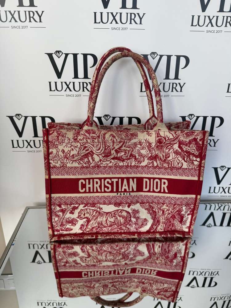Dior tote bag
