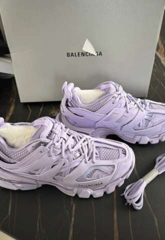 https://vipluxury.sk/Balenciaga tenisky