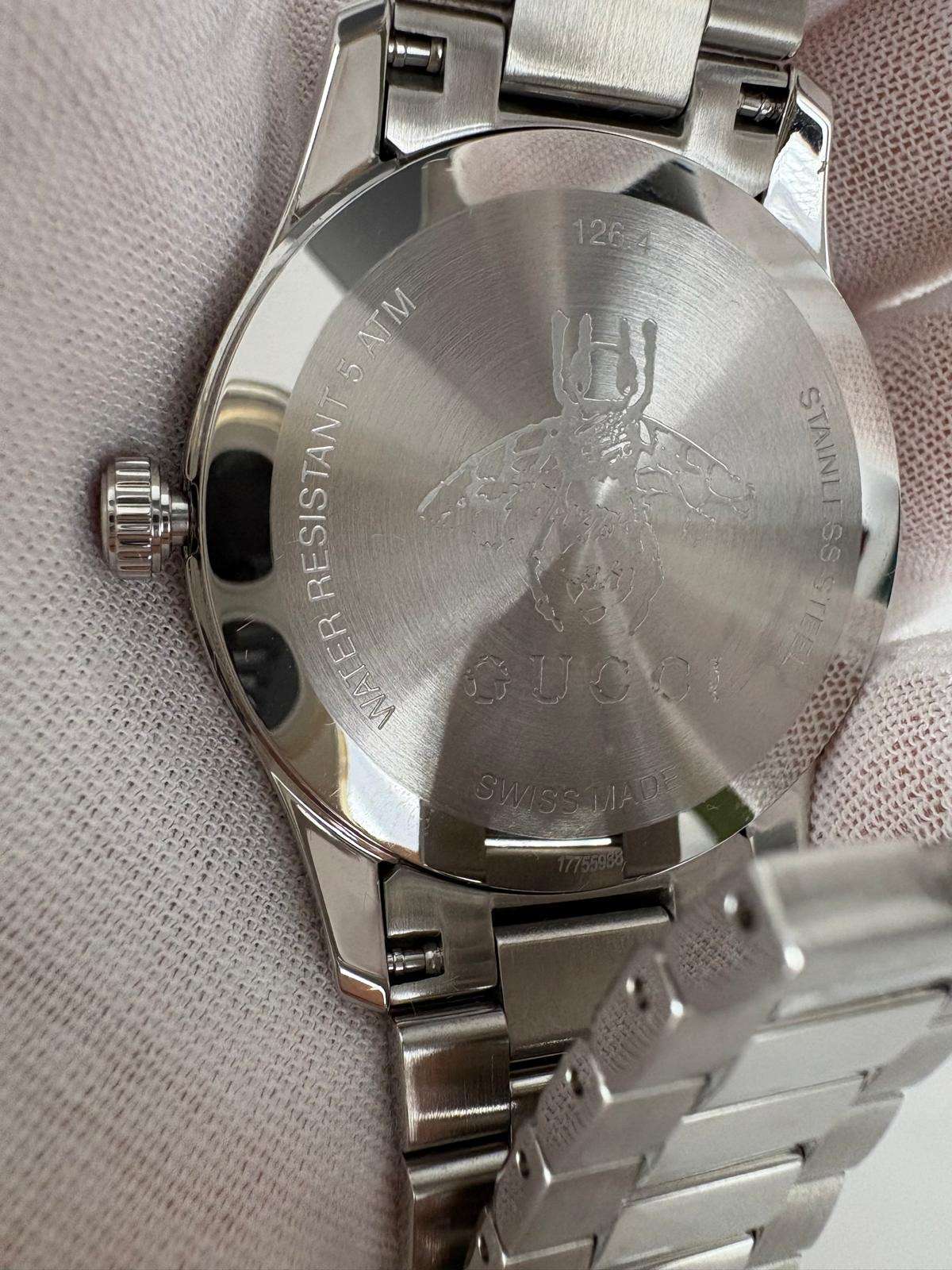 Gucci G-Timeless Iconic – Oceľ / Čierny Guilloché Ciferník