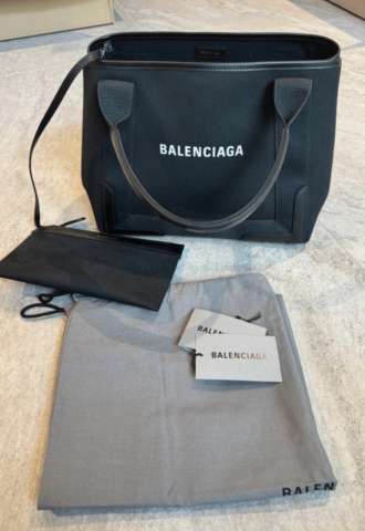 https://vipluxury.sk/Balenciaga taška