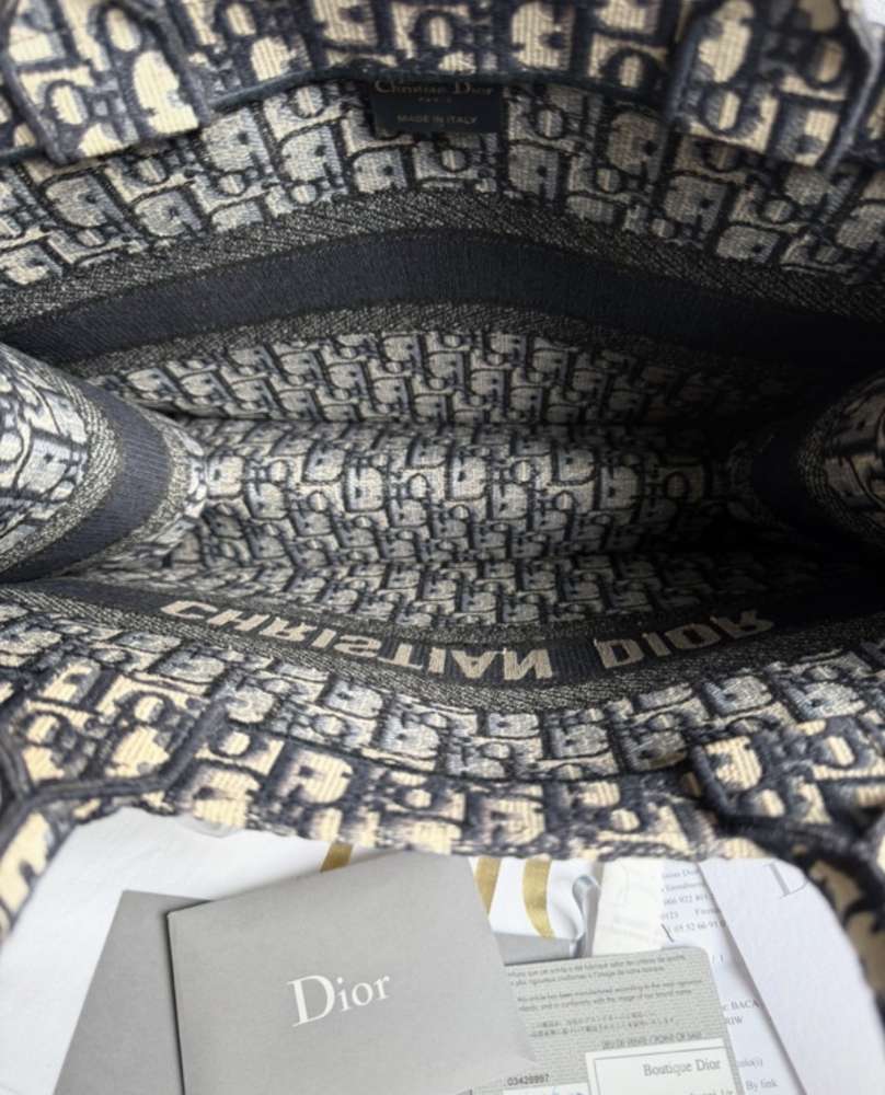 Dior tote bag