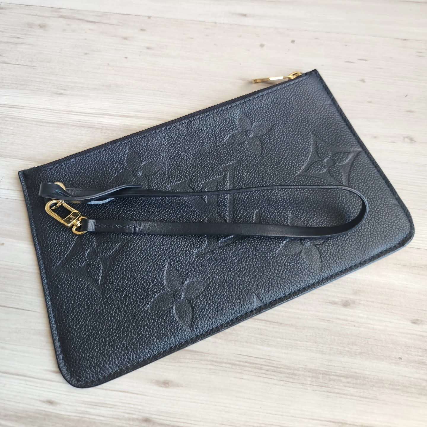 Louis Vuitton Pochette Empriente