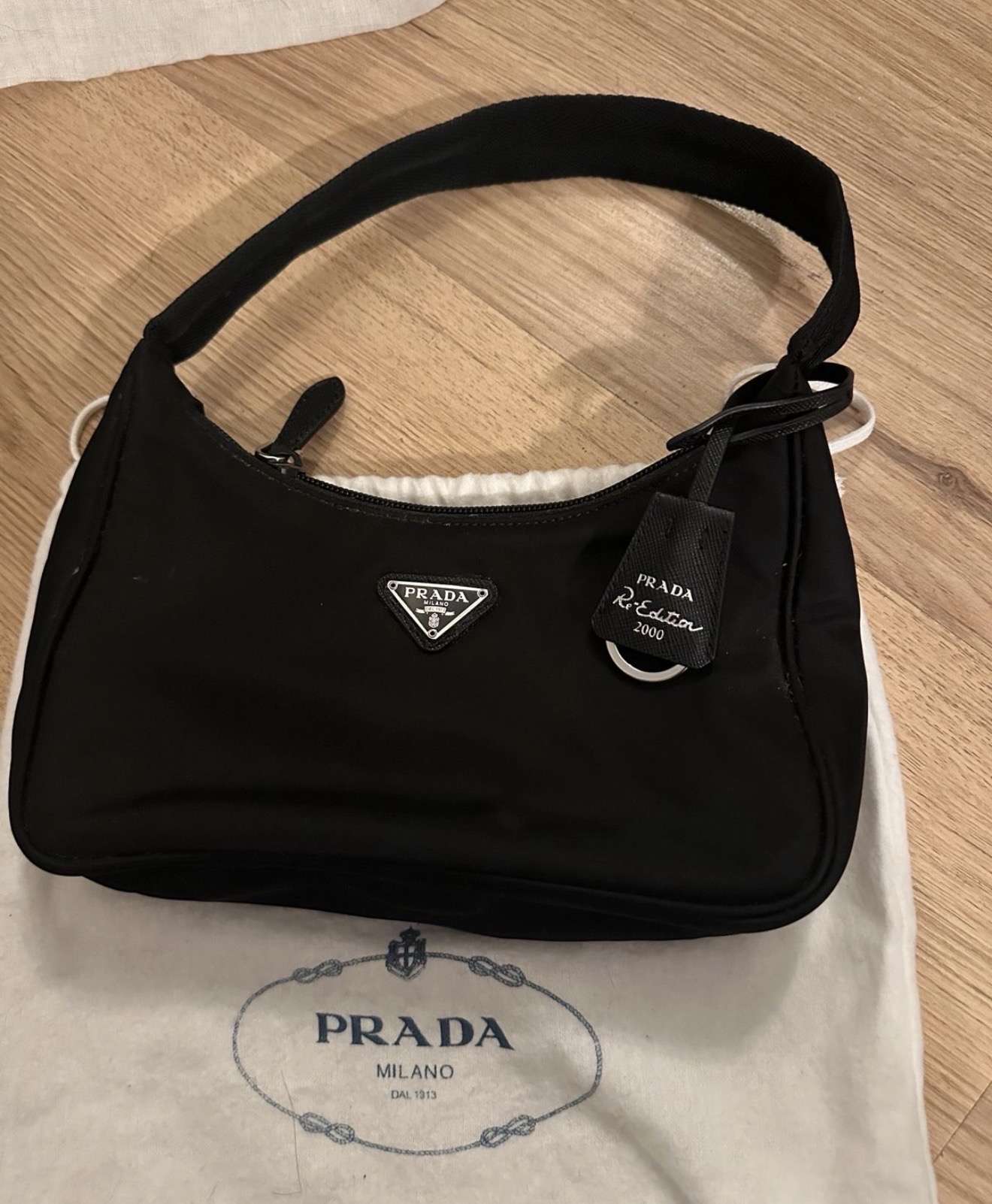 Prada kabelka