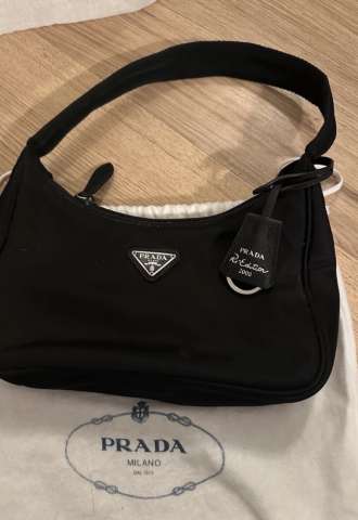 https://vipluxury.sk/Prada kabelka