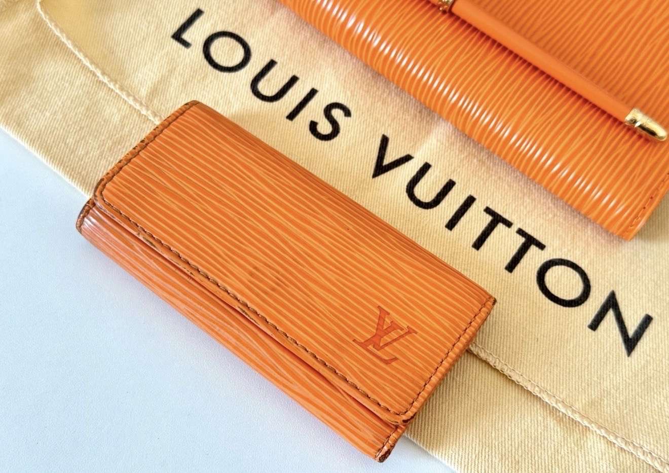 Louis Vuitton agenda a kľúčenka