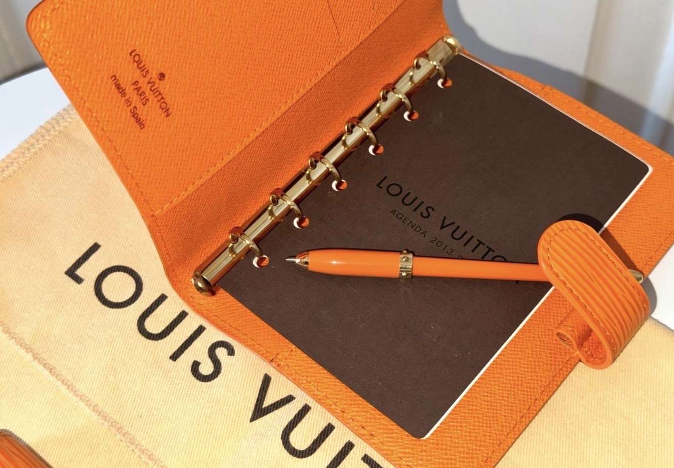 Louis Vuitton agenda a kľúčenka