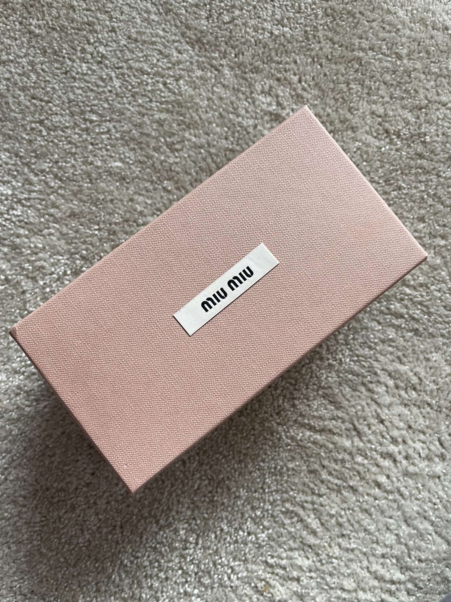 MiuMiu slnečné okuliare