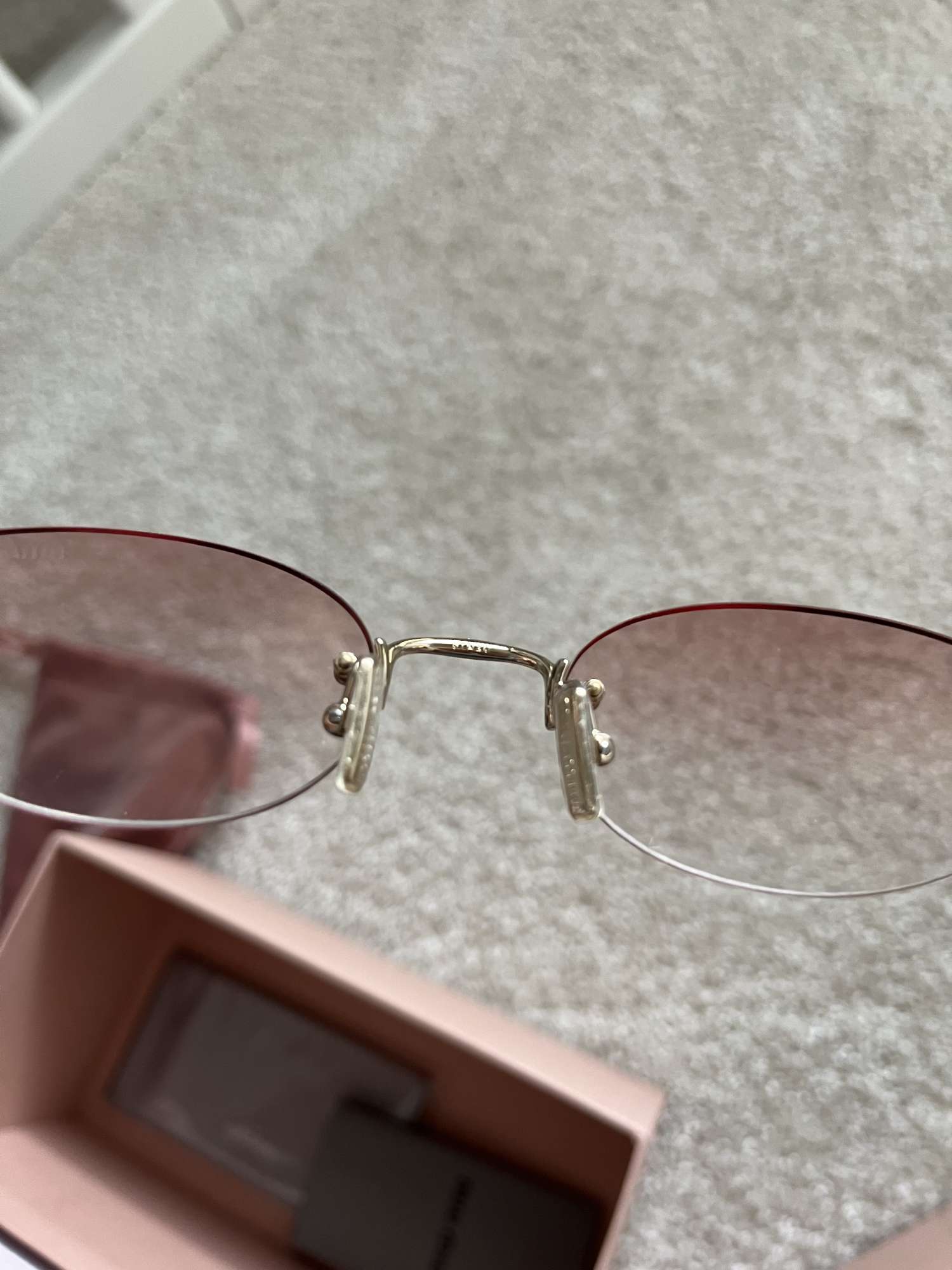 MiuMiu slnečné okuliare