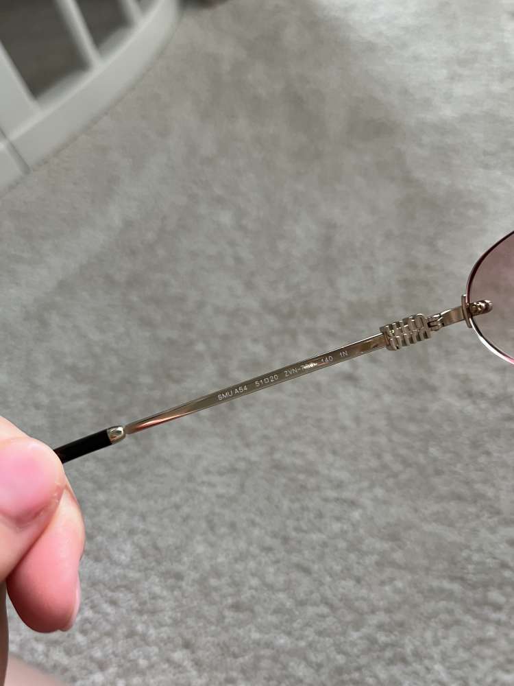 MiuMiu slnečné okuliare