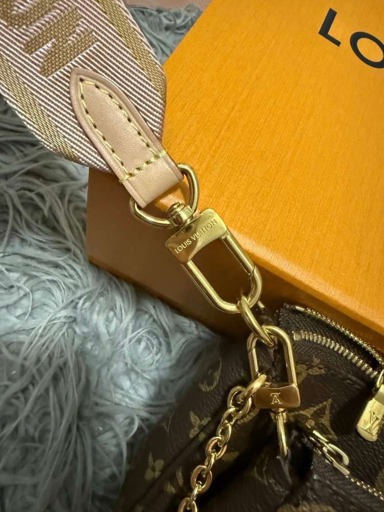 Louis Vuitton Multi Pochette Accessoires