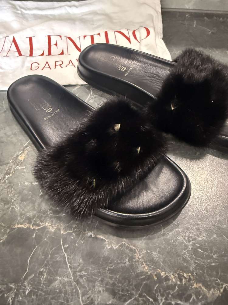 Valentino Black Fur Rockstud Flat Slides