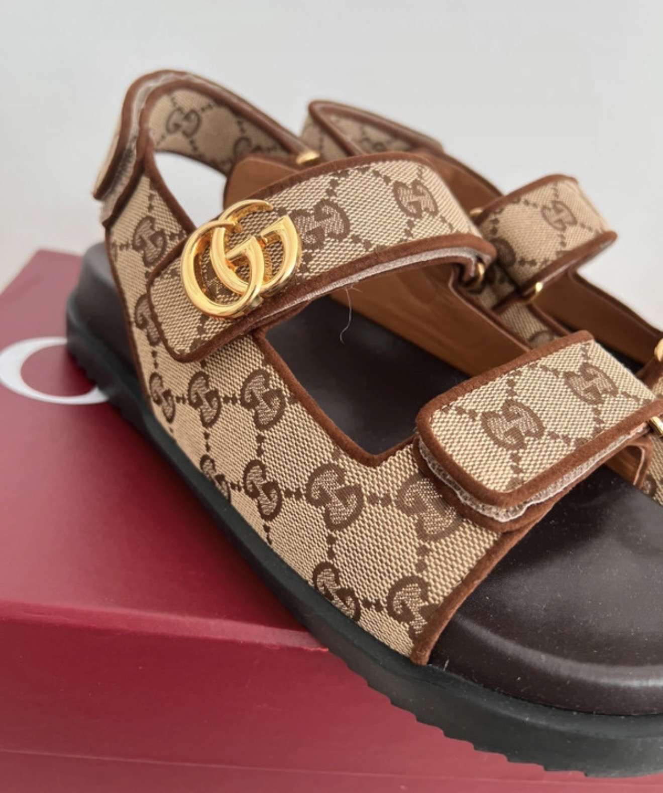 Gucci sandalky