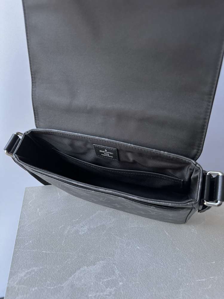 LOUIS VUITTON District PM pánska taška