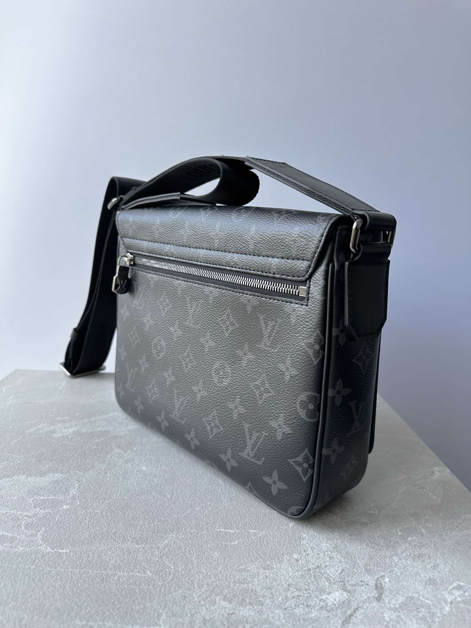 LOUIS VUITTON District PM pánska taška