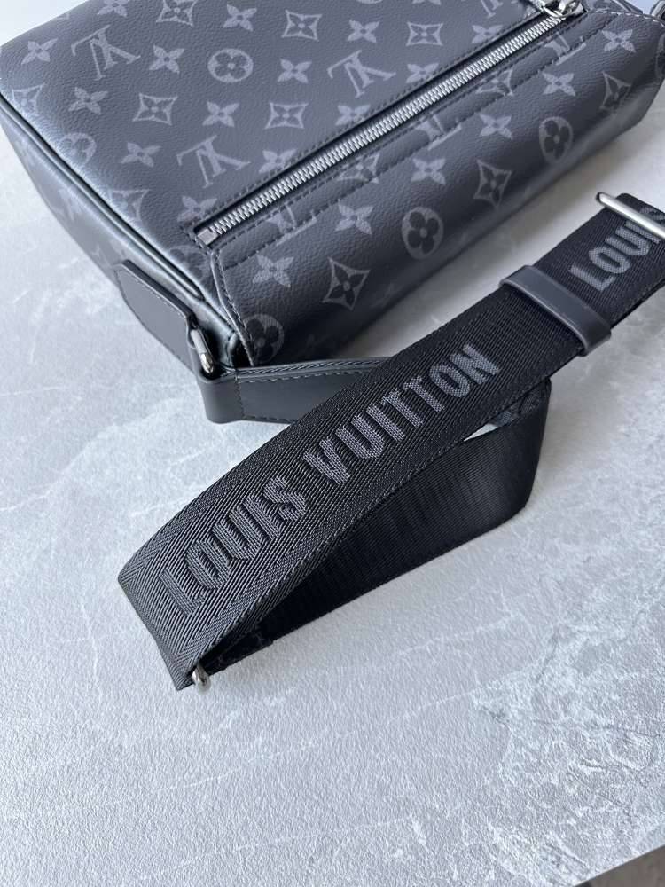 LOUIS VUITTON District PM pánska taška