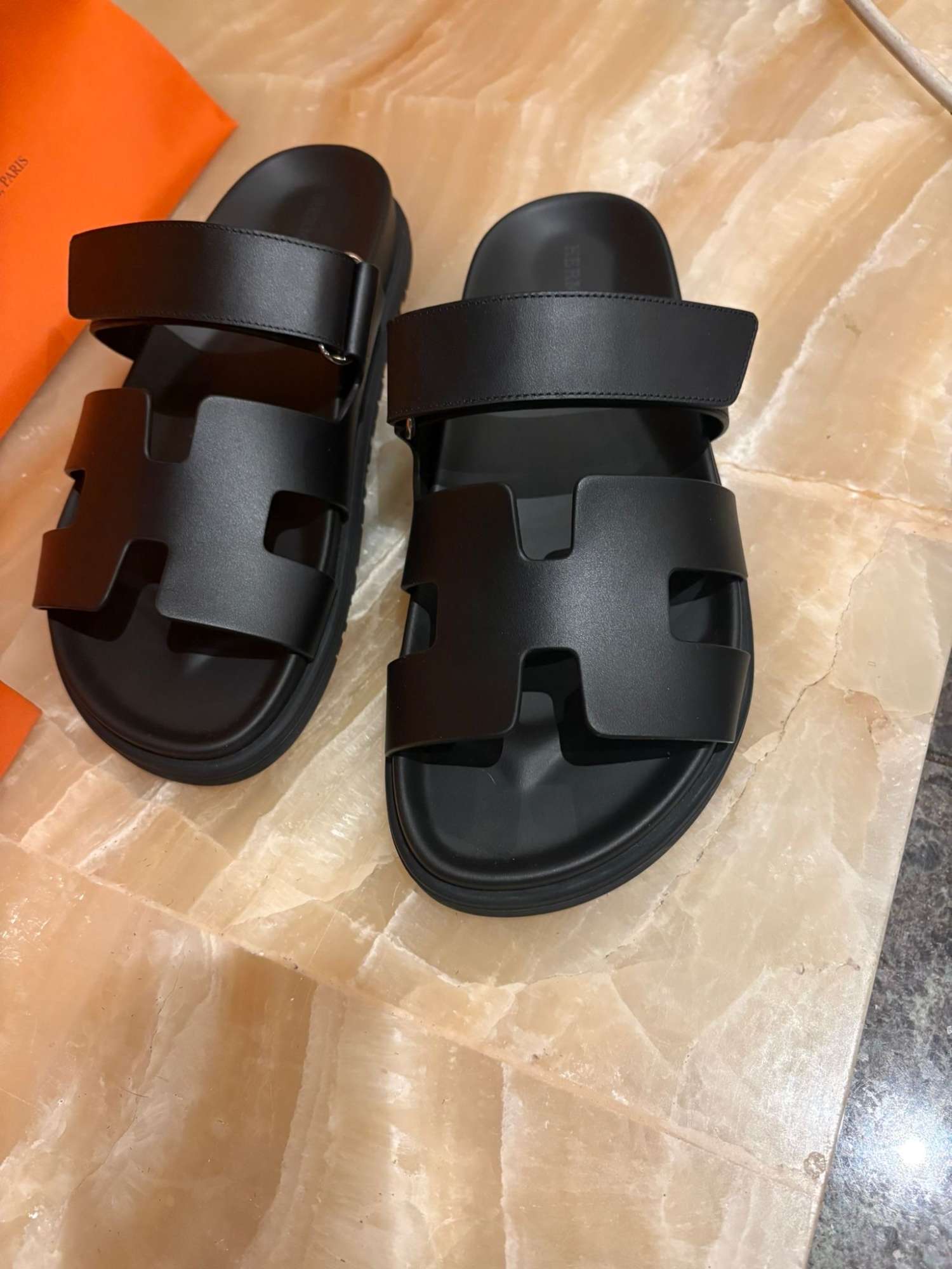 Hermes chypre slapky