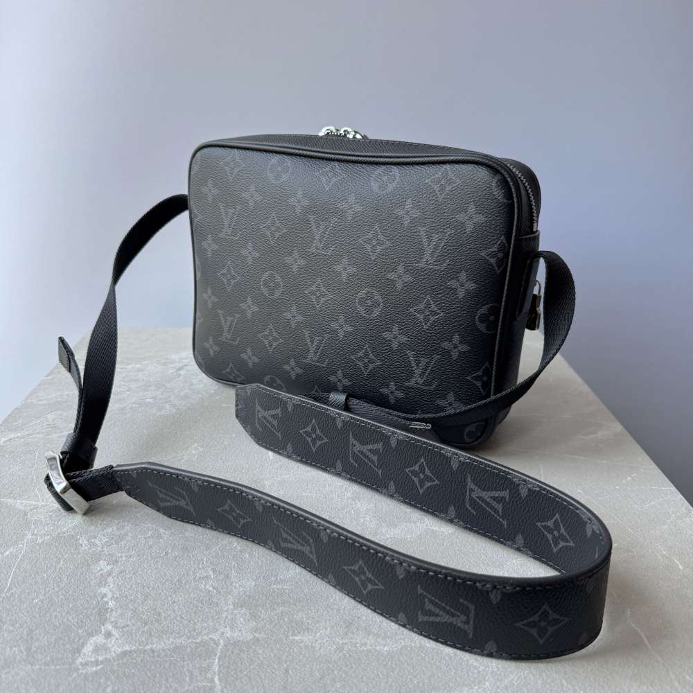 LOUIS VUITTON Outdoor Bumbag taška
