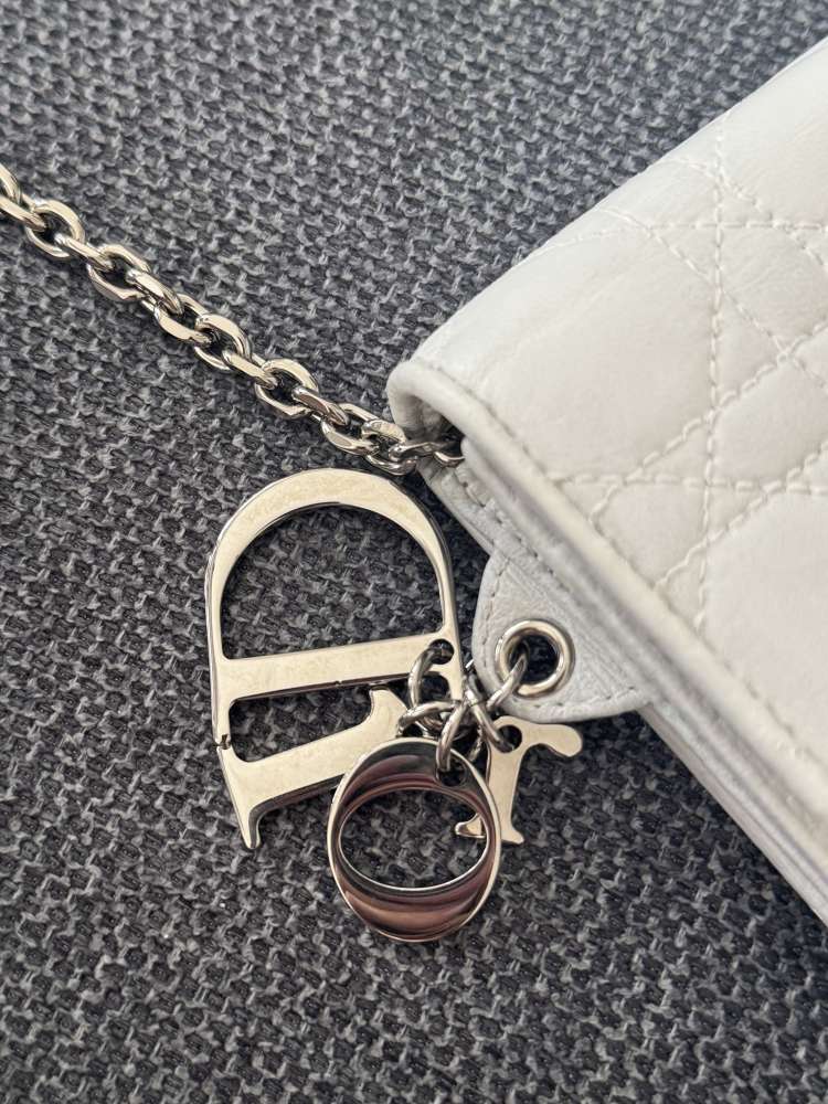 Lady dior crossbody/wallet on chain