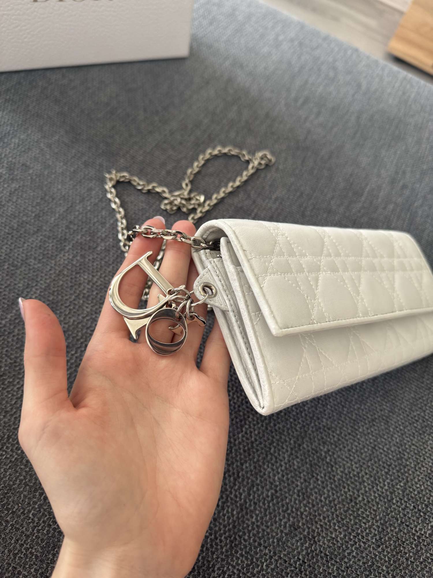 Lady dior crossbody/wallet on chain