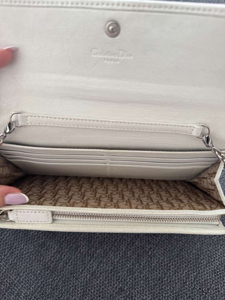 Lady dior crossbody/wallet on chain