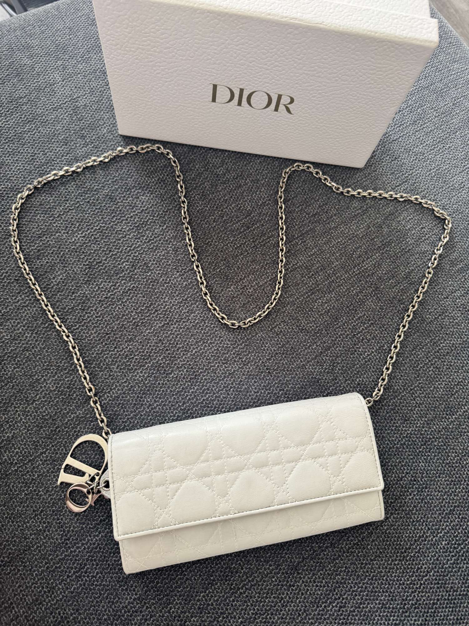 Lady dior crossbody/wallet on chain