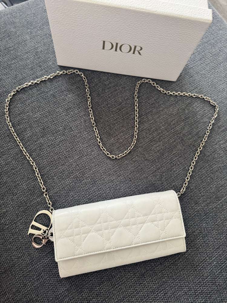 Lady dior crossbody/wallet on chain