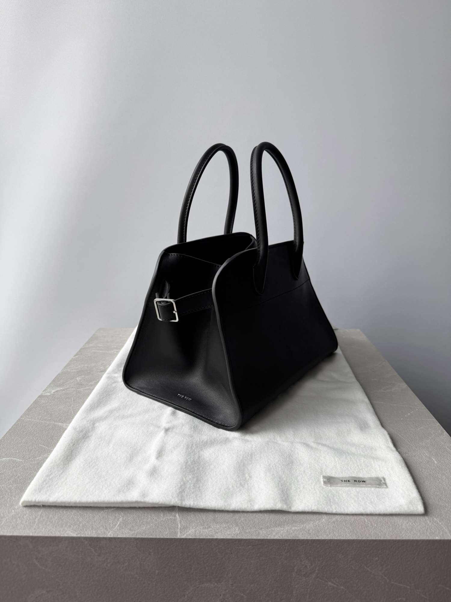 THE ROW Margaux 10 čierna taška kabelka