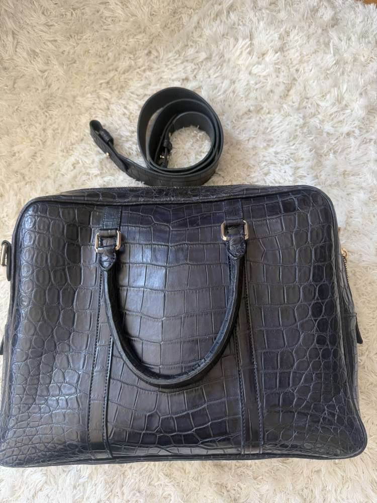 Corneliani pracovná taška z krokodílej kože