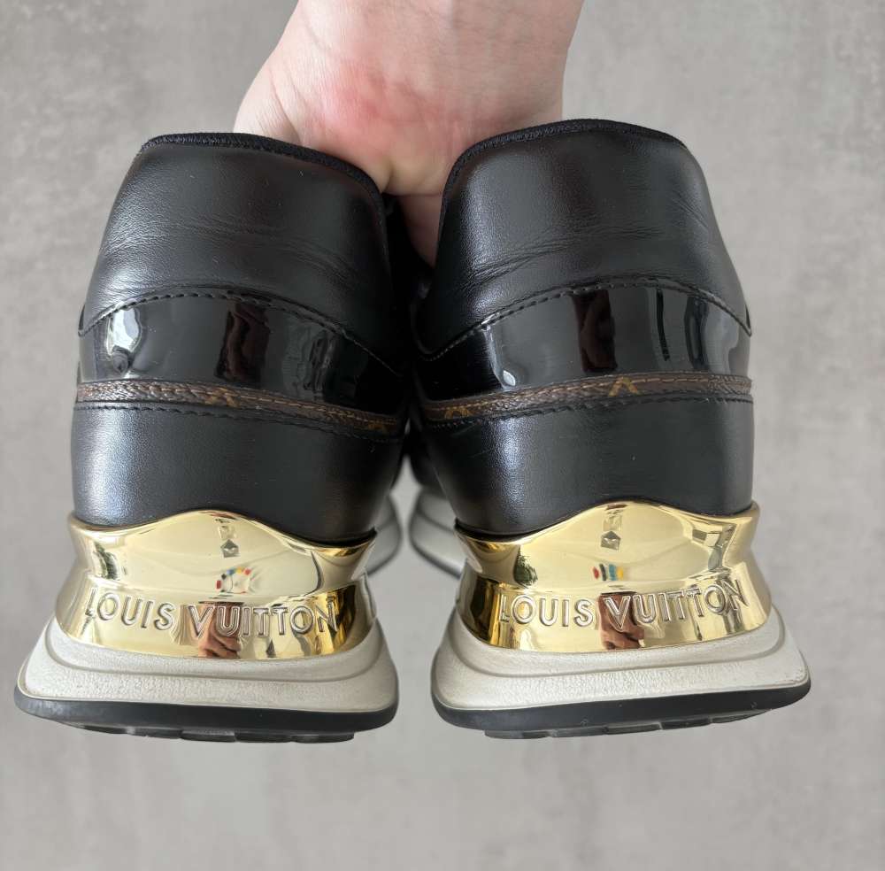 Louis Vuitton Neo Run Away tenisky, pc 25900 kč