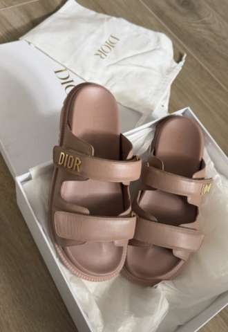 https://vipluxury.sk/Dior šľapky