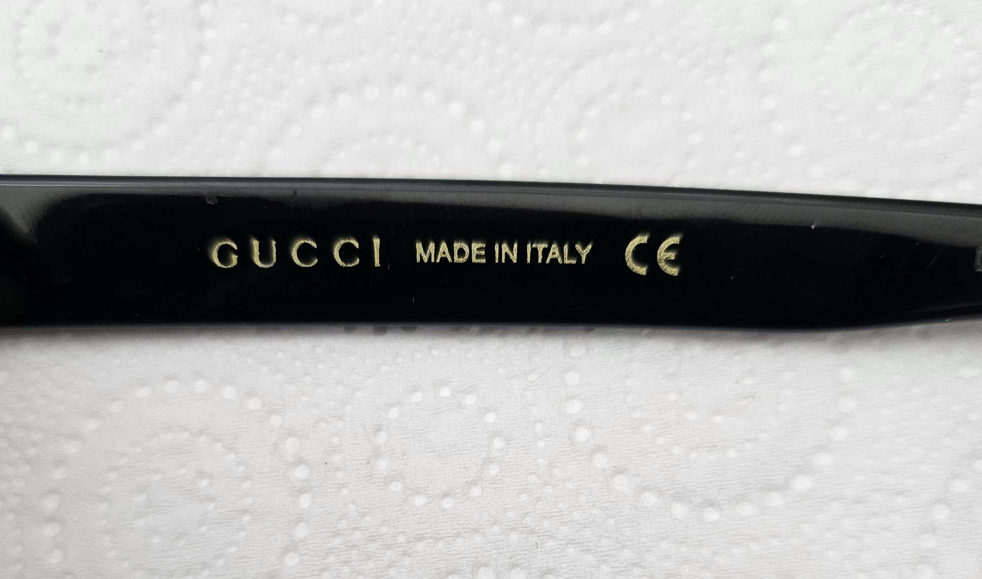 GUCCI slnečné okulaire model GG0118S