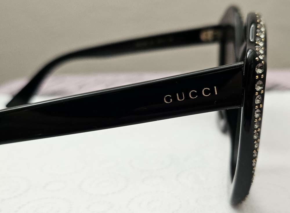 GUCCI slnečné okulaire model GG0118S