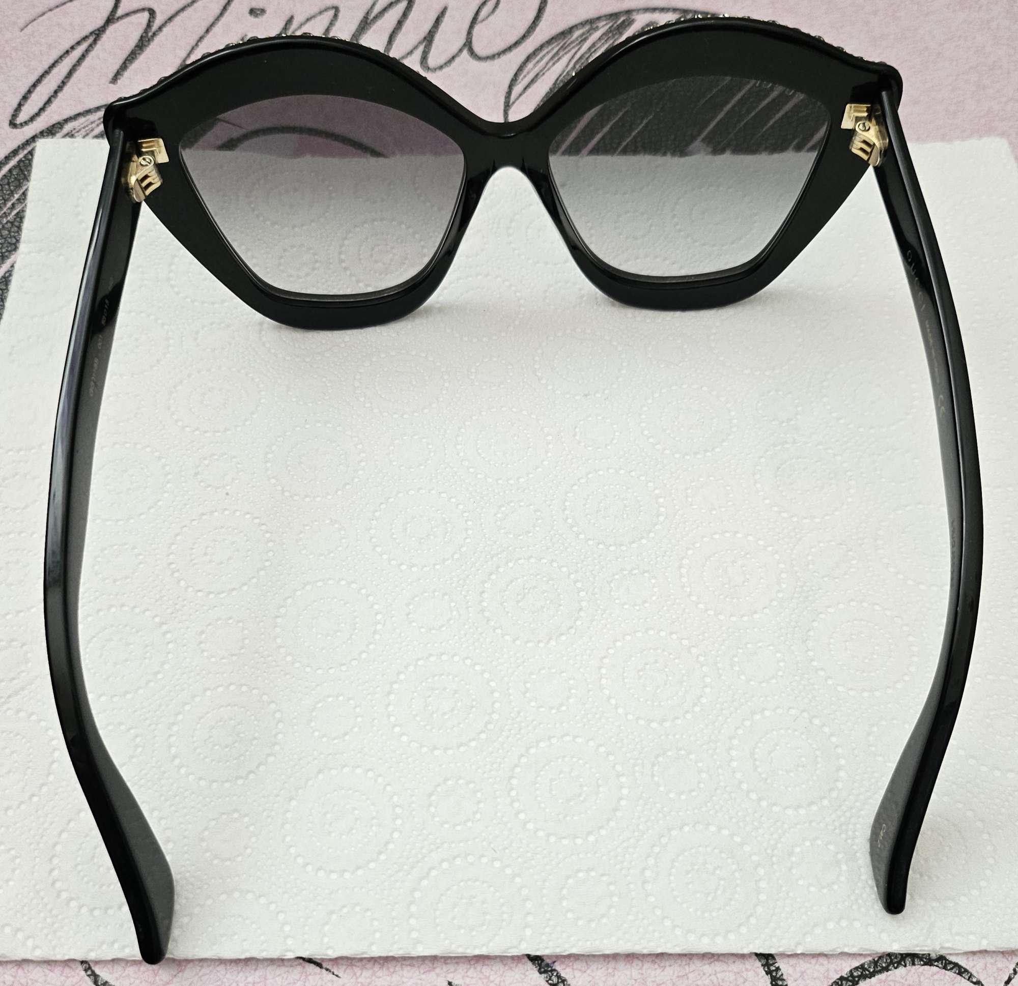 GUCCI slnečné okulaire model GG0118S