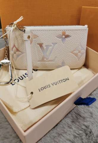 https://vipluxury.sk/Louis Vuitton kľúčenka limitka