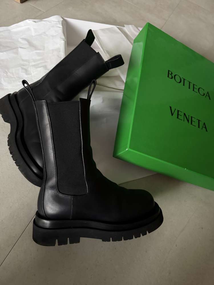 Čižmy Bottega Veneta