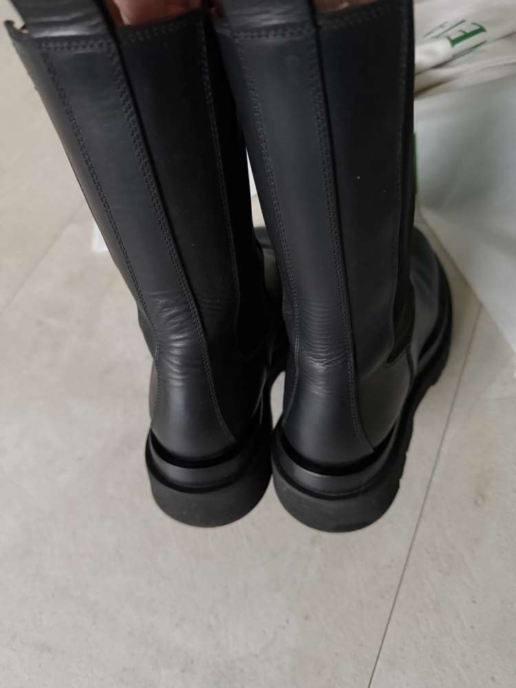 Čižmy Bottega Veneta