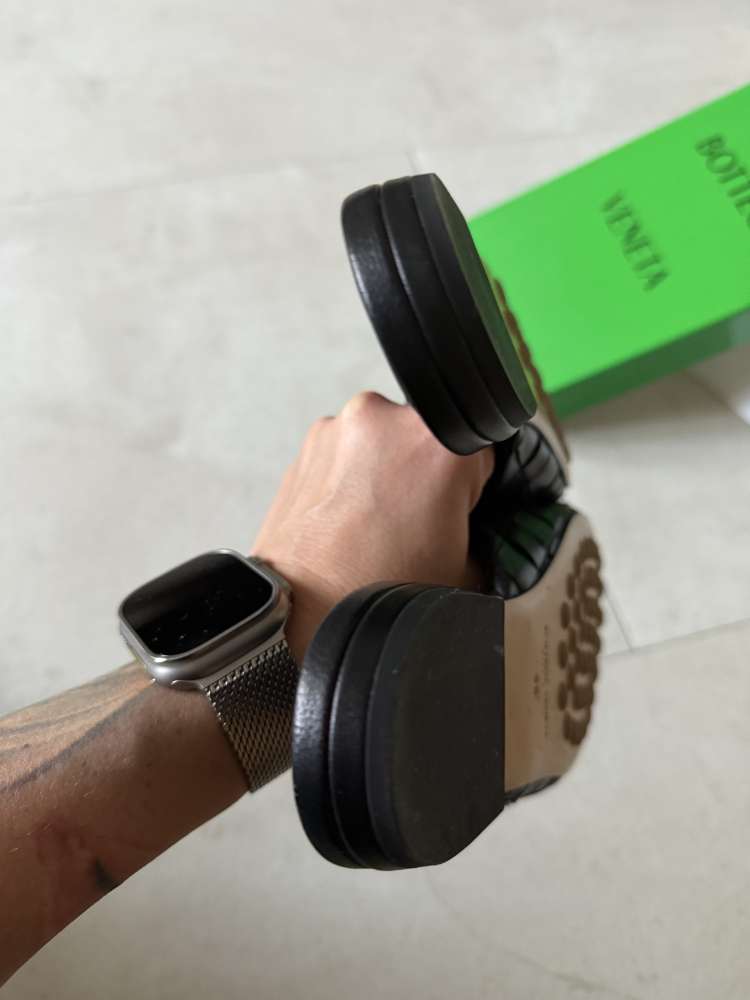 Bottega Veneta šľapky