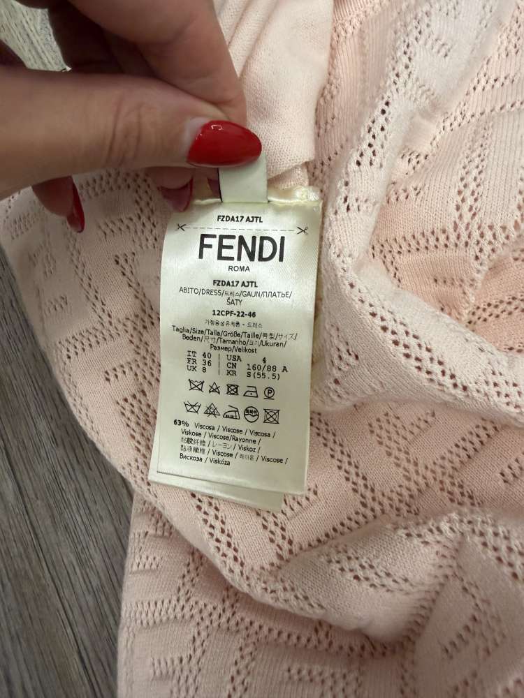 Fendi šaty