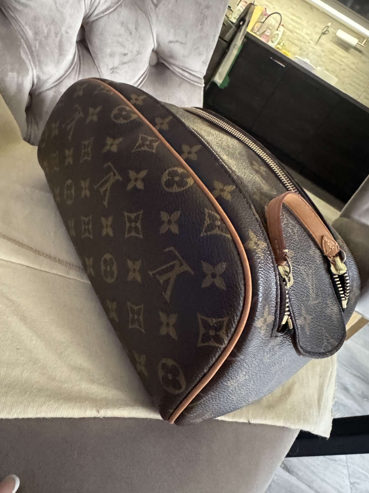 Louis Vuitton king size toiletry