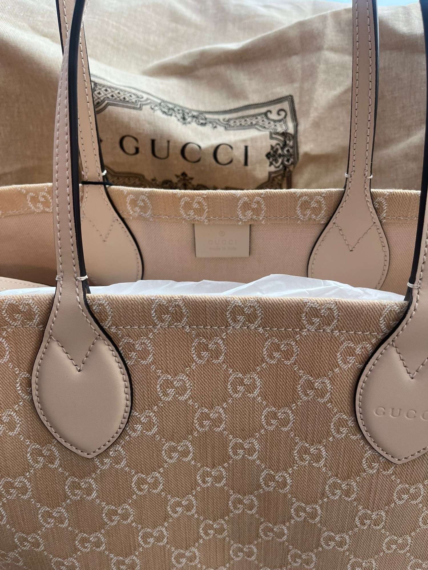 Gucci shoperka s pochetkou