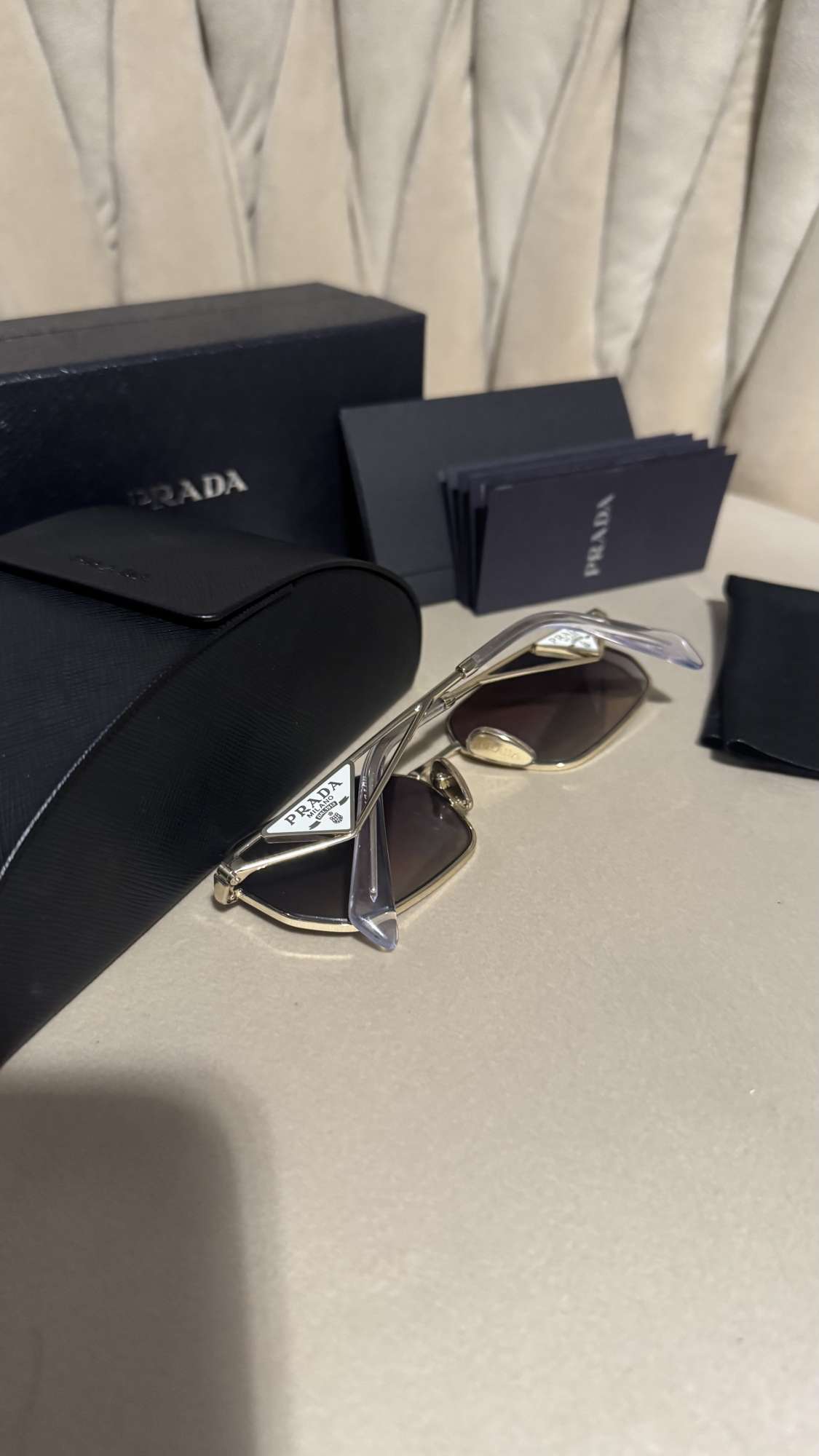 Prada slnečné okuliare