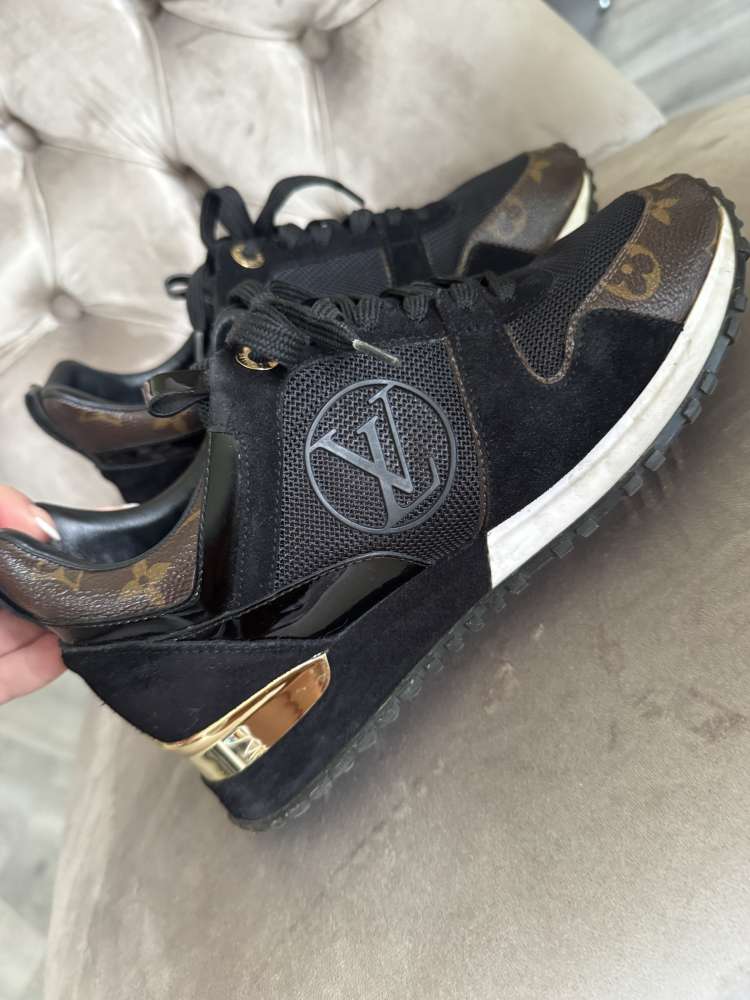 Louis Vuitton Run Away