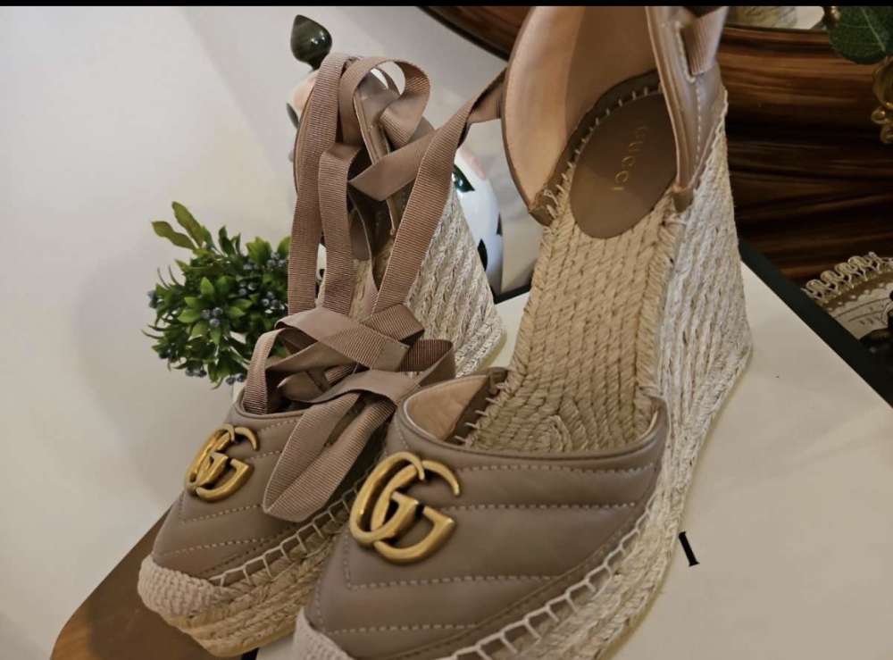 Gucci sandalky