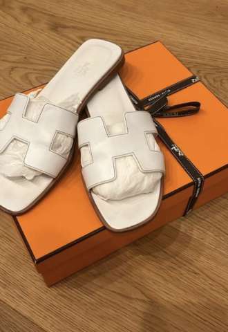 https://vipluxury.sk/Hermes oran