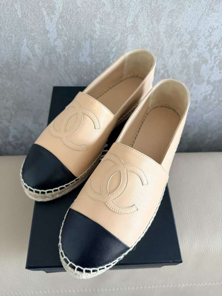 Chanel espadrille