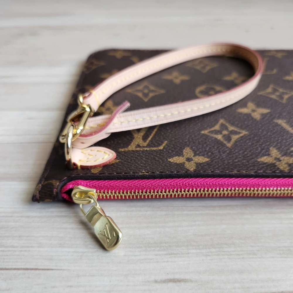 Louis Vuitton Pochette Monogram