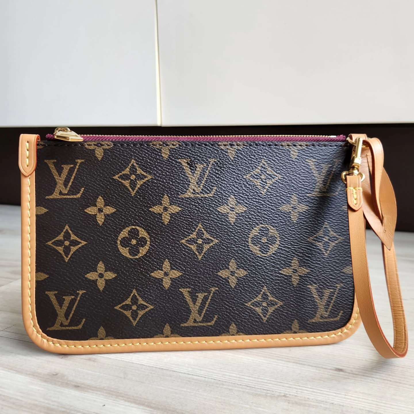 Louis Vuitton Pochette