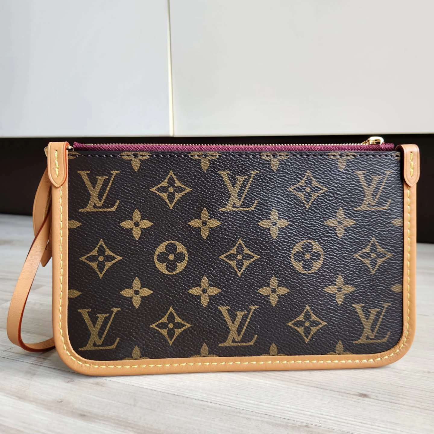 Louis Vuitton Pochette