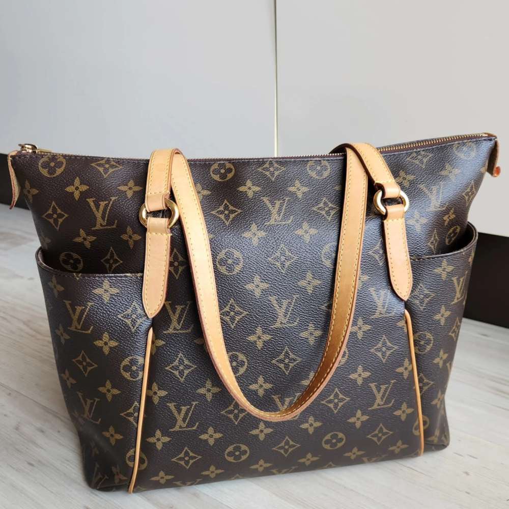 Louis Vuitton Totally MM